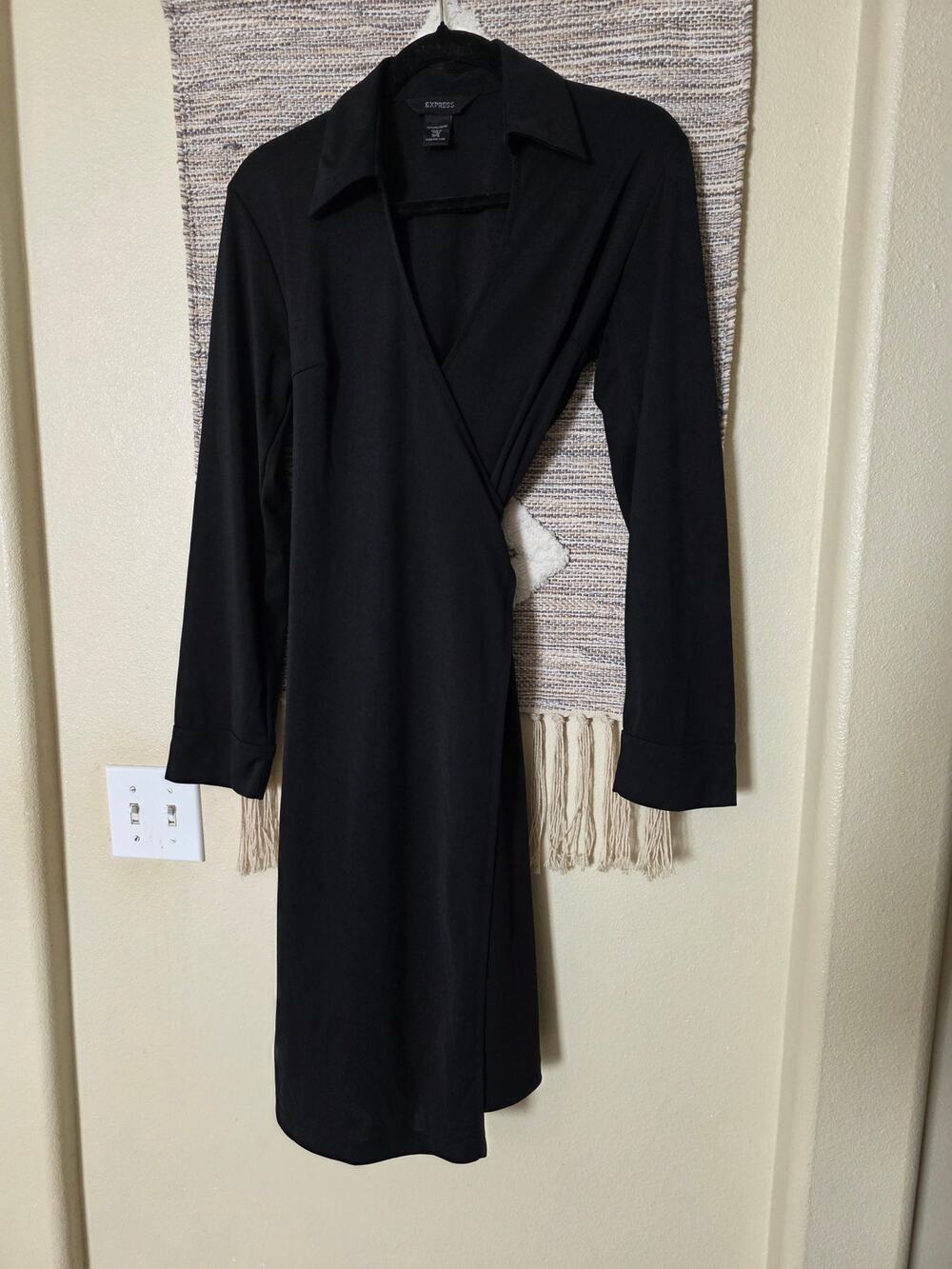 Express Black Long Sleeve Wrap Front Shirt Dress Collared V Neck Size 5/6
